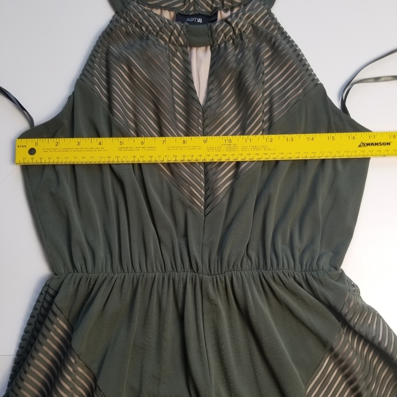 Dress - Picture 4 of 14